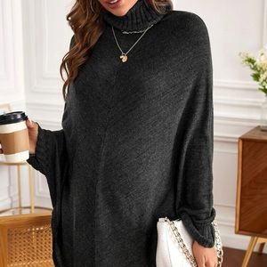 Maternity poncho